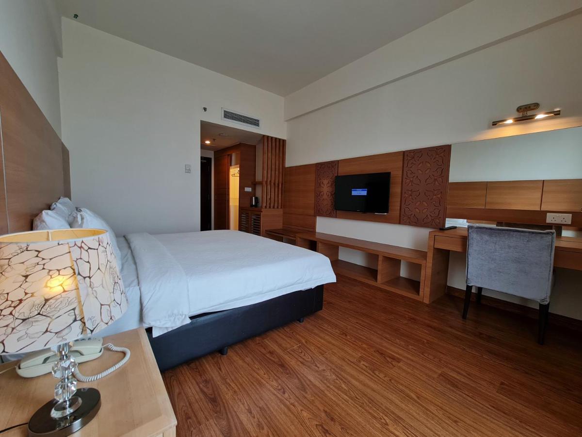 Swan Garden Hotel Malacca Εξωτερικό φωτογραφία