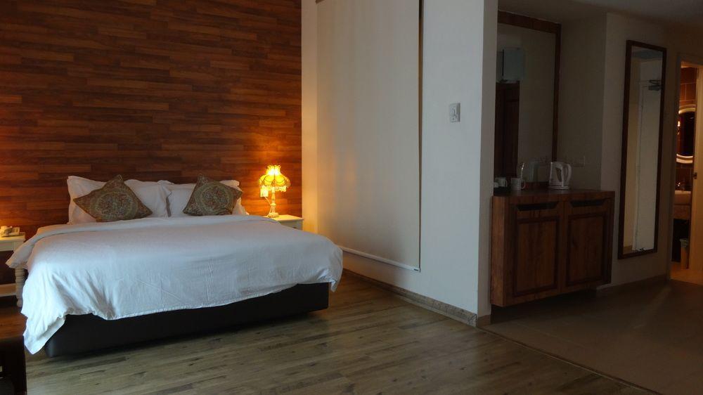 Swan Garden Hotel Malacca Εξωτερικό φωτογραφία